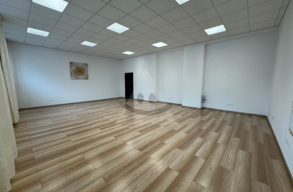 Offices, administrative premises for rent Ružomberok, Sídlisko SNP, Bystrická cesta