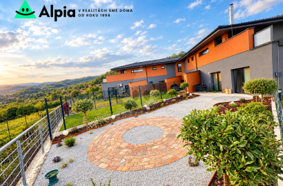 Stylish 2-room apartment with a small garden in Limbach (93 m²)